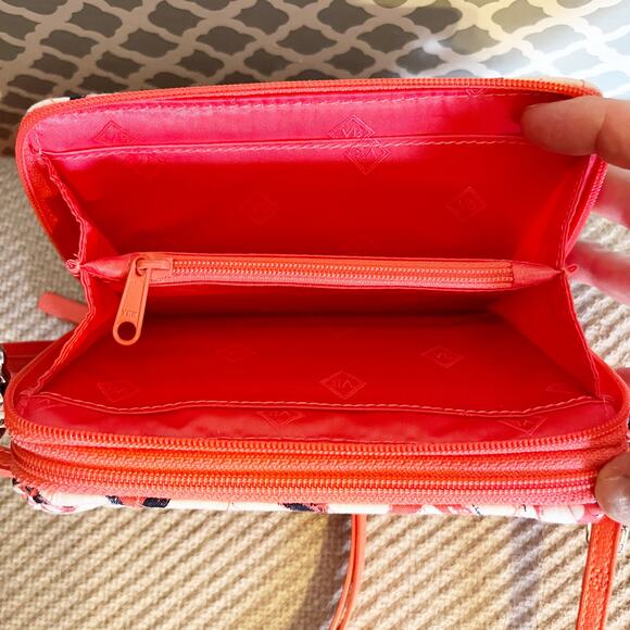 VERA BRADLEY Iced Hearts 3 in 1 Crossbody Bag, NWOT! - Picture 7 of 9